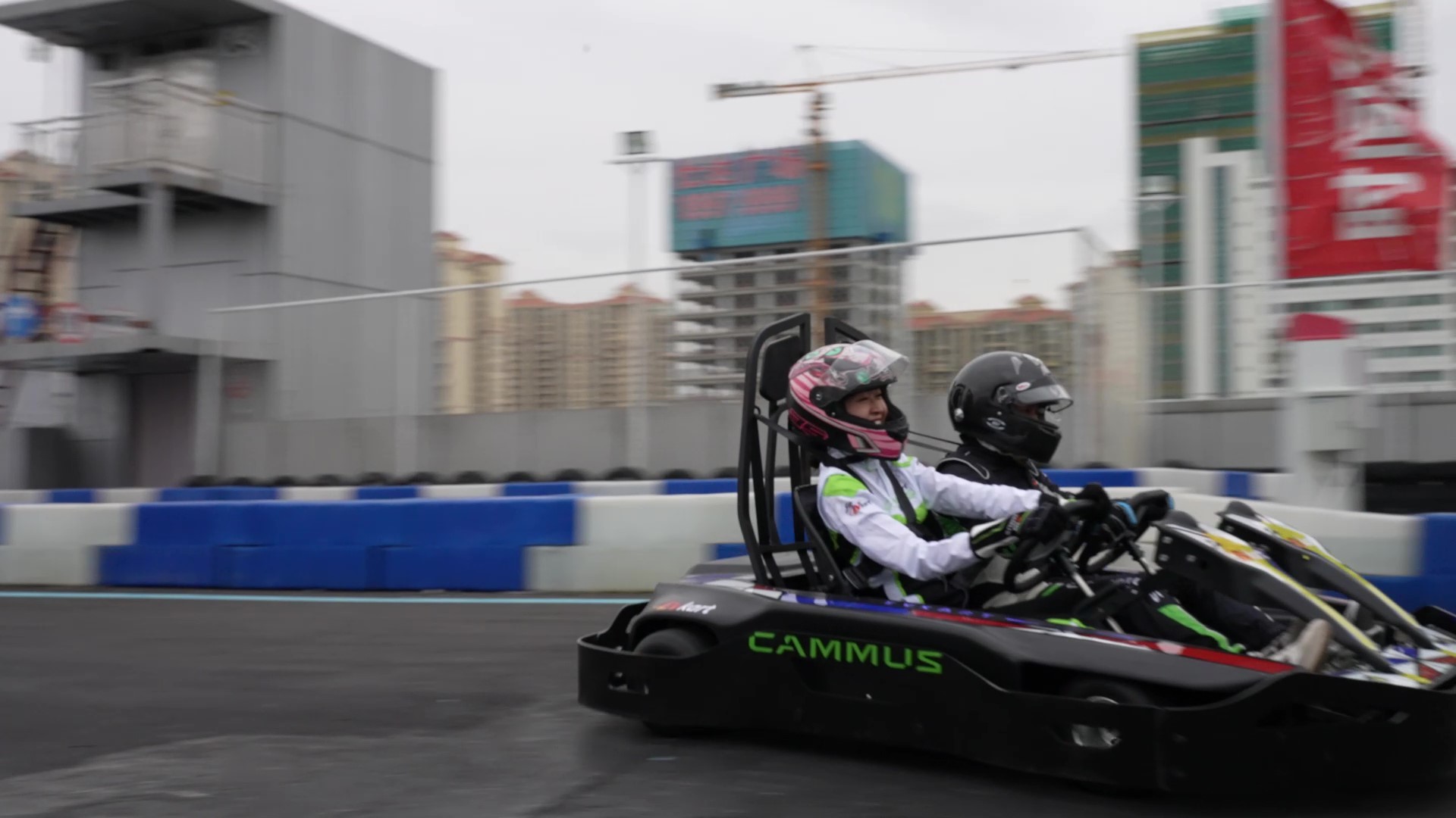Racing Electric Pedal Powered Go Kart 8 Levels Adjustment Single Motor