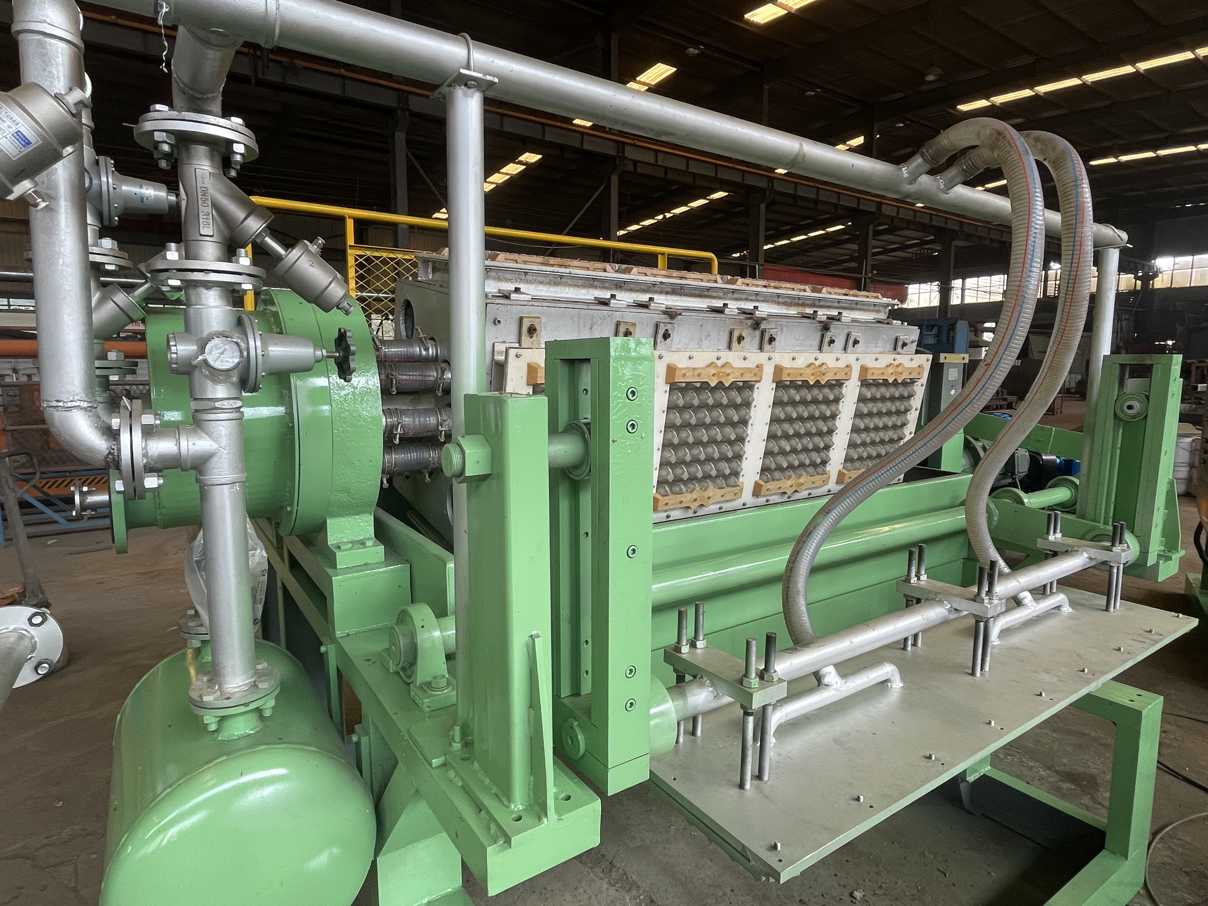 Green Color Paper Egg Carton Making Machine With Low Energy Consumption Egg Tray Production Line Egg Tray Machine