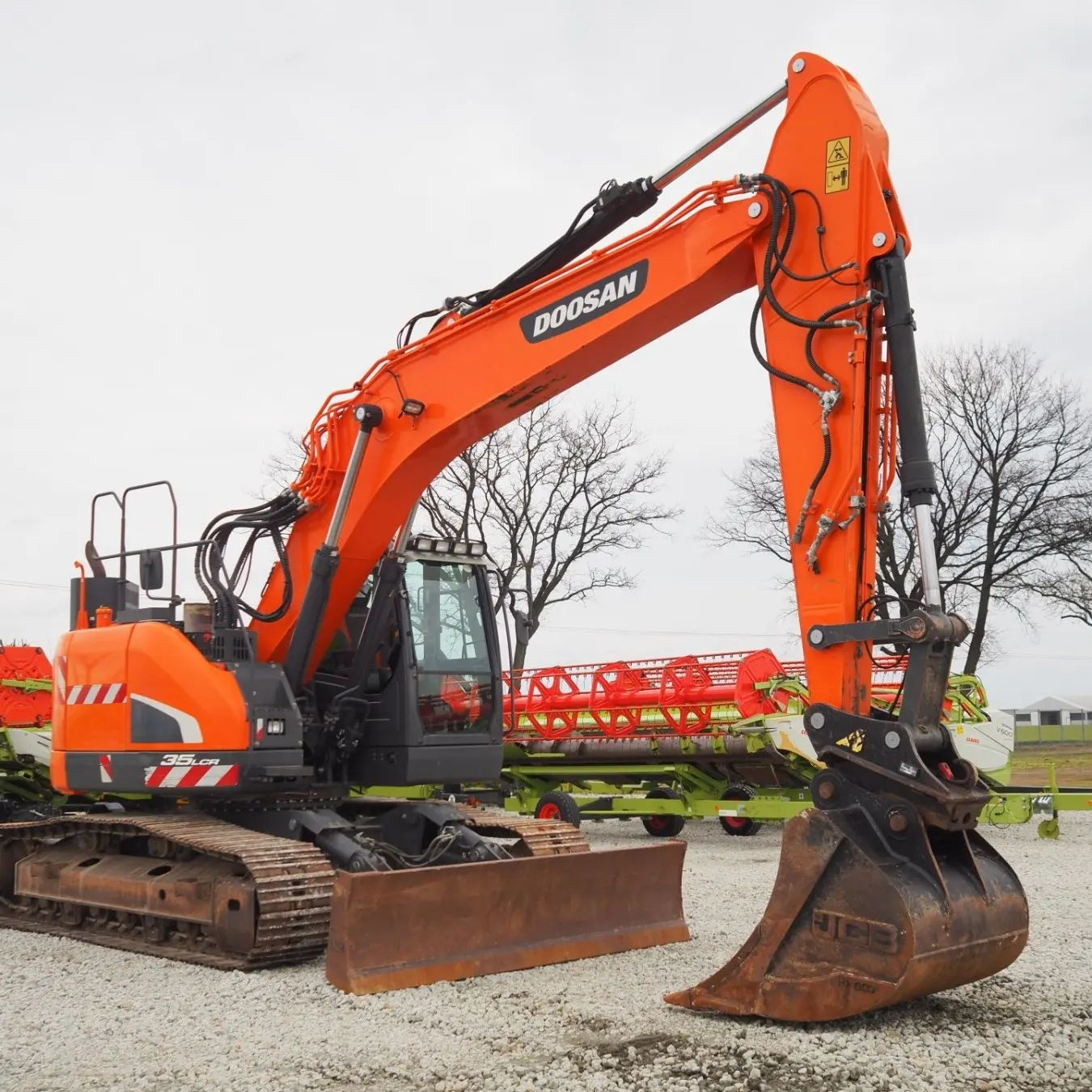 Used Doosan Dx235lcr Excavator 1.05m3 Bucket Capacity Few Working Hours Made in Korea