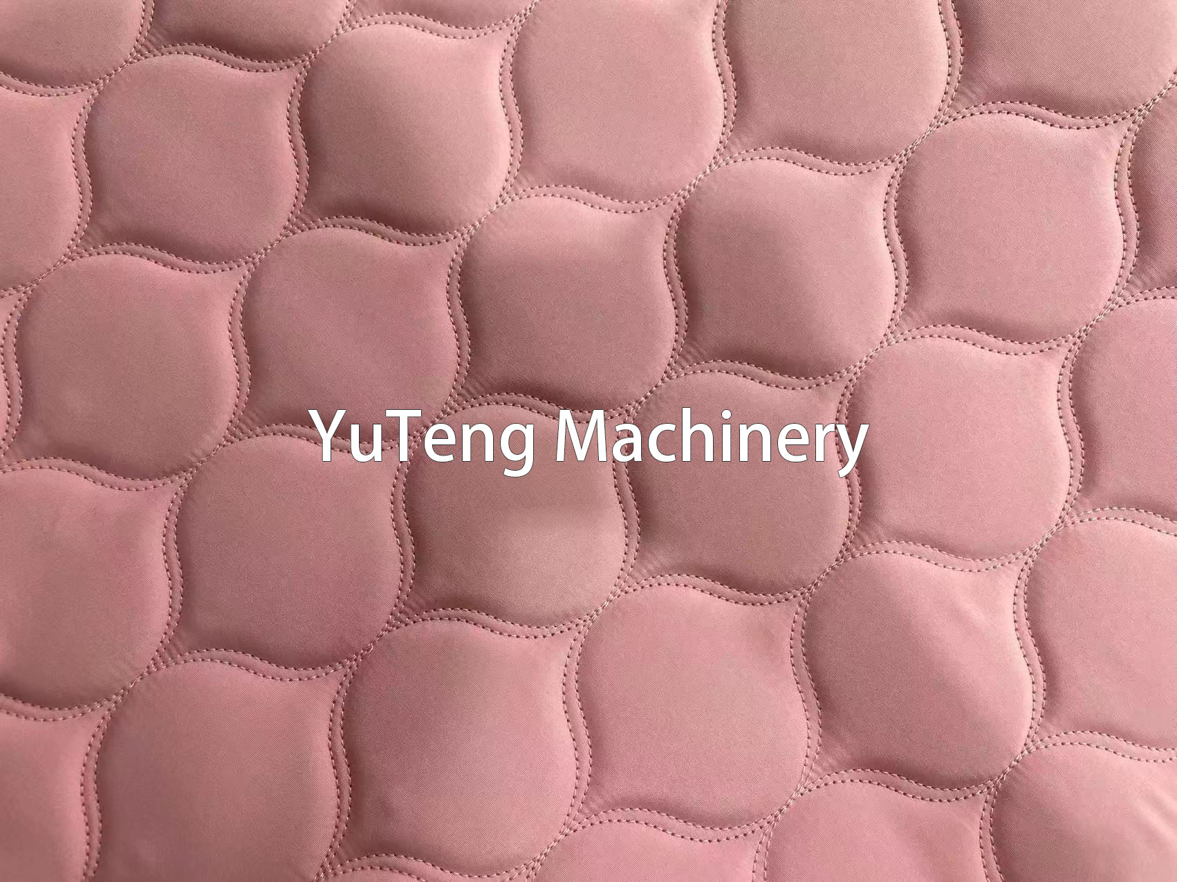 Yuteng Computerized Multi-Needle Flying Shuttle Quilting Machine for Quick Production