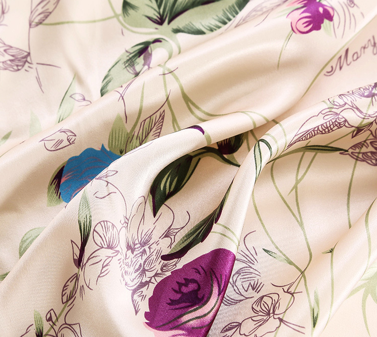 Eco Friendly Pure Lightweight Silk Fabric For Clothing Or Pillowcase
