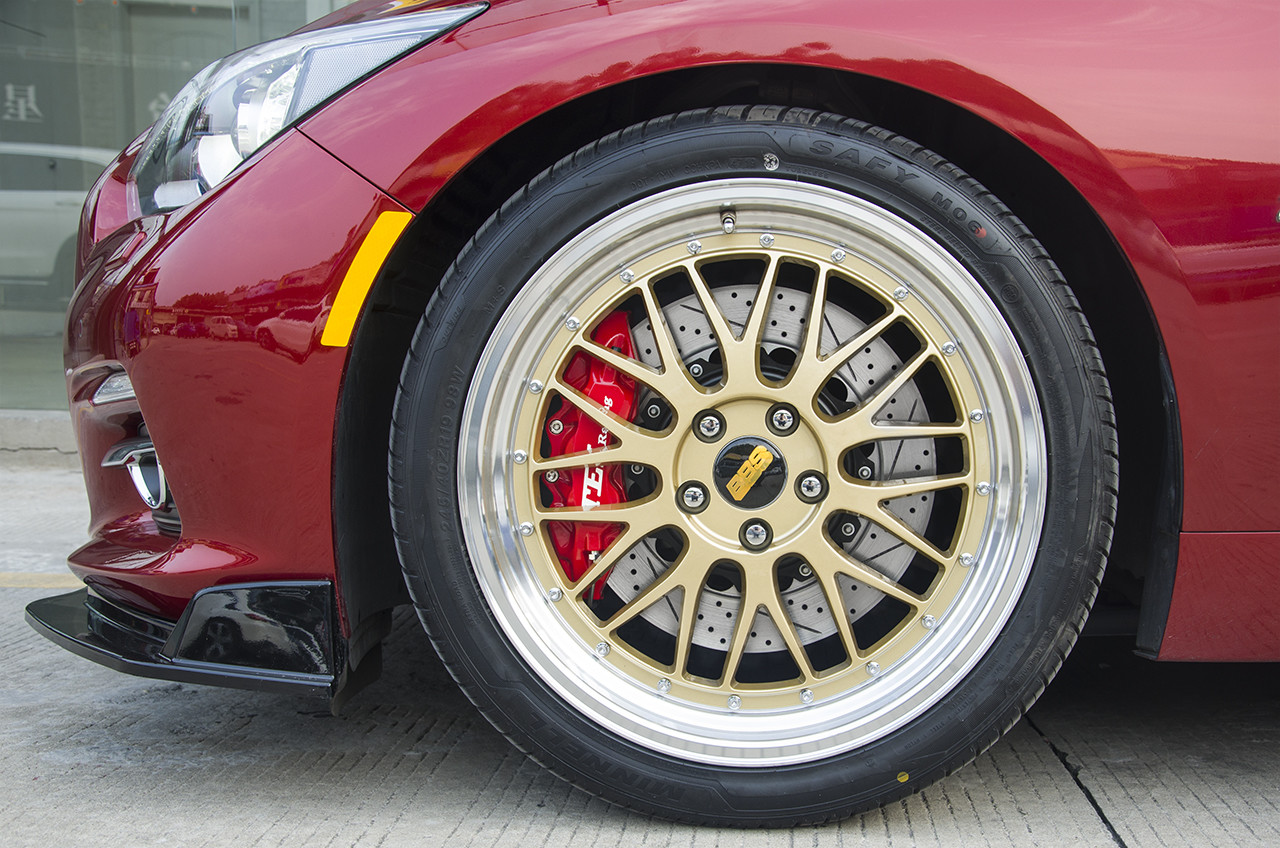 Infiniti Q50 Big Brake Kits 6 Piston Calipers With Needed Hardware P60S