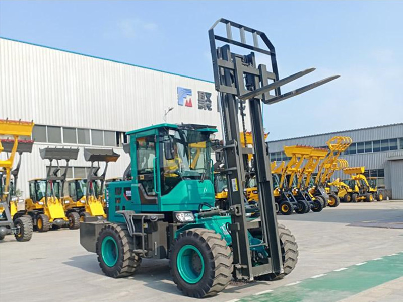 Durable off-road forklift truck 4.5ton 4x4 rough terrain forklift truck price