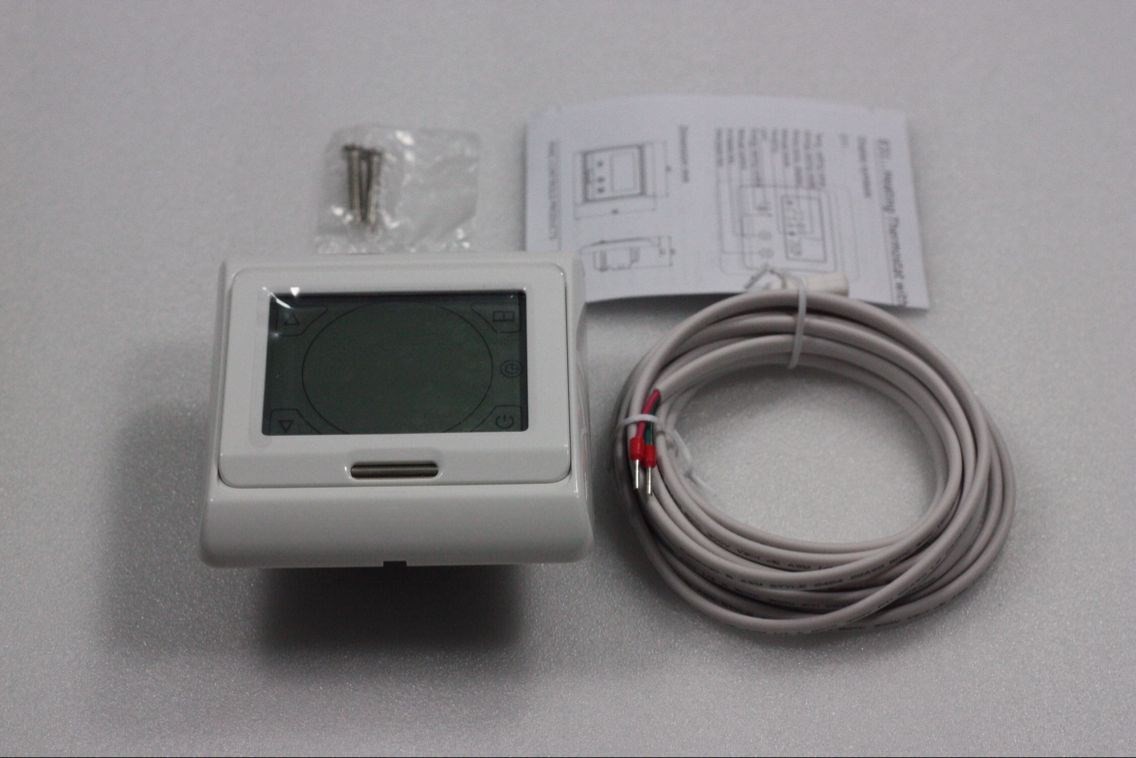 2W White Digital Programmable Room Thermostat IP20 2 Years Warranty