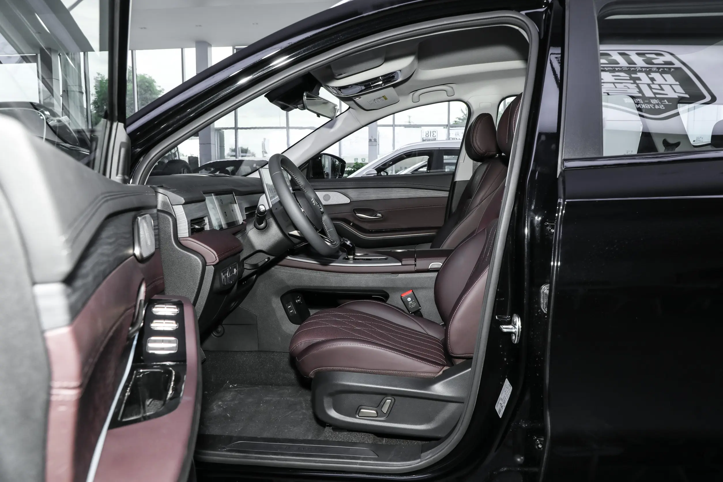 2024 Jetour X90 Pro 2.0TD DCT Edition 5/7-Seater SUV Euro VI High Energy Electric Front Window and R20 Tire Size
