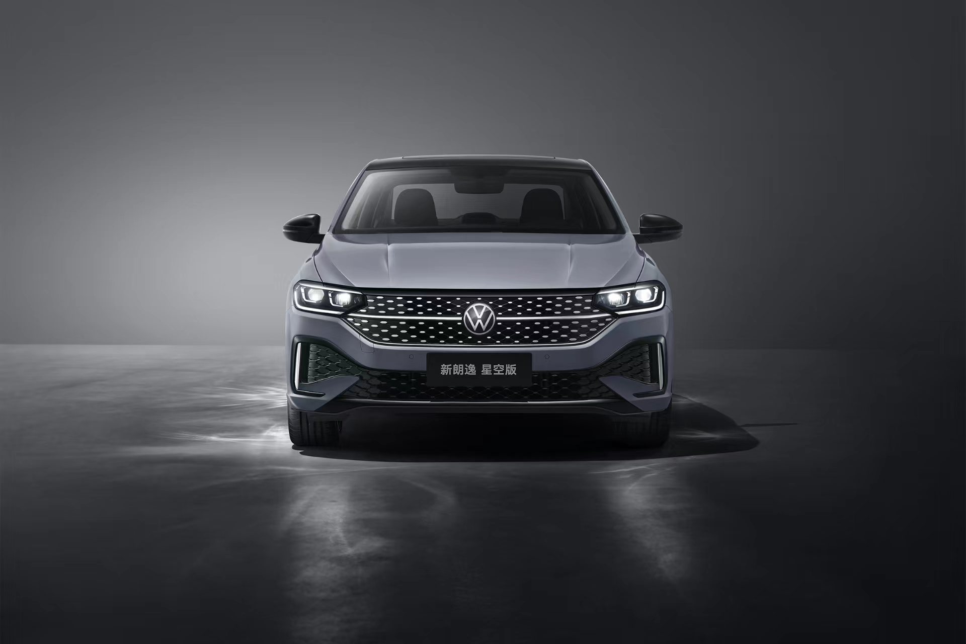 2023 Vw LAVIDA 1.4T 150Hp 4 Seats 5 Doors Petrol Cars Gasoline Vehicle with Electric Rear Window and One Key Lifting Made