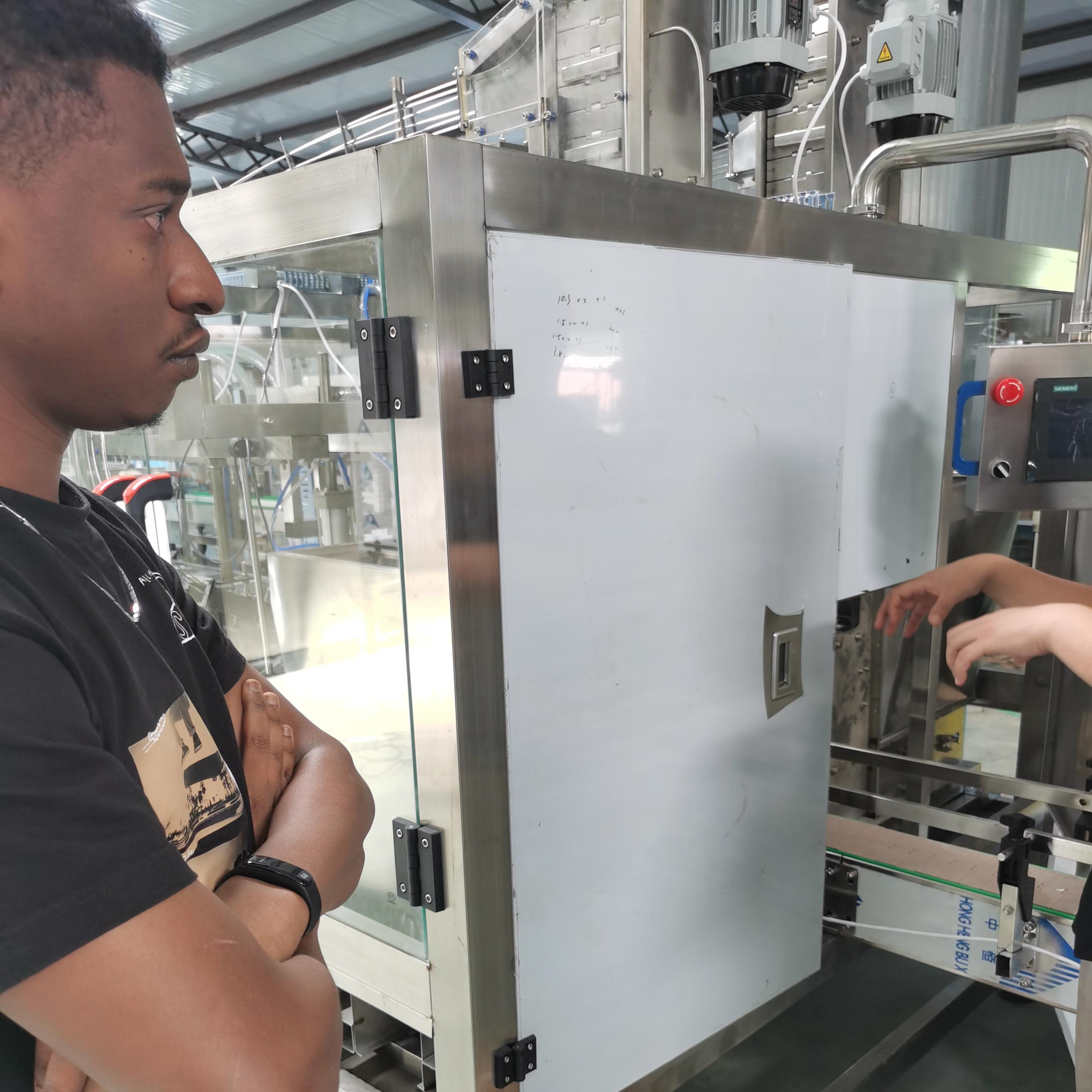 High Speed Servo Capping Machine Plastic Glass Bottle Screwing Automatic Drink Juice Aluminium Cap Locking for Jar