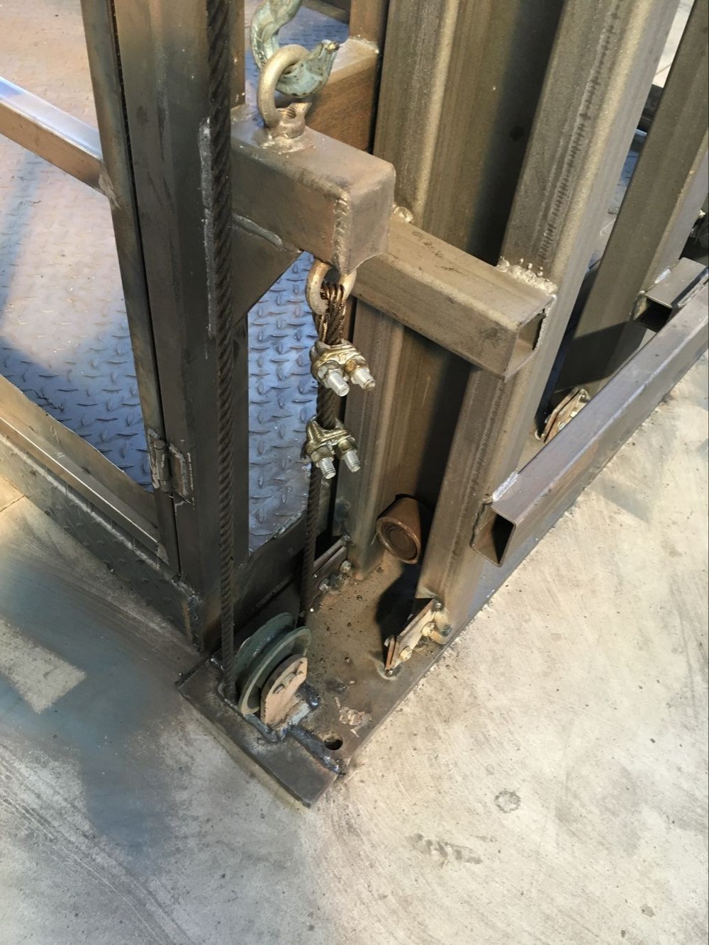5T 6m Warehouse Hydraulic Guide Rail Freight Lift Elevator Vertical Goods Lift With CE TUV