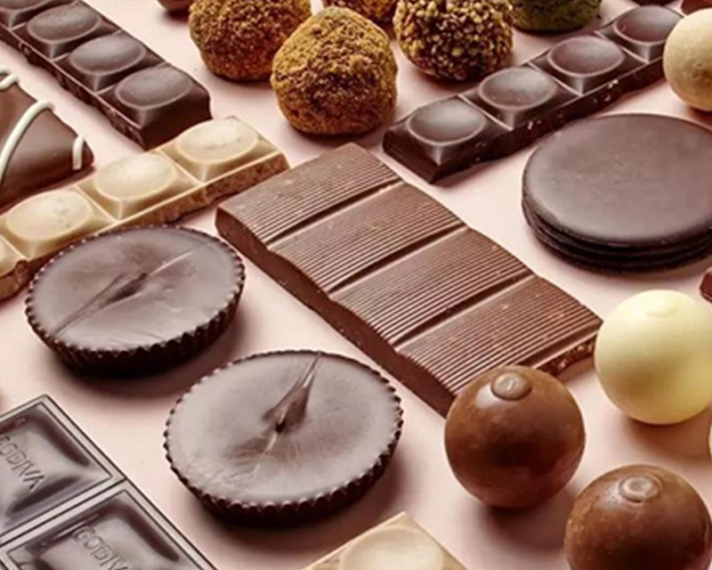 Small Tabletop Chocolate Melting Machine 8kg 15kg For Commercial Home Use