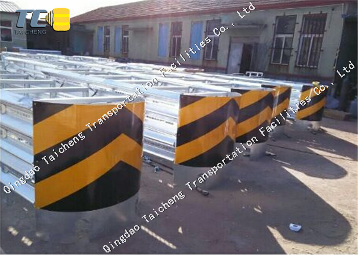 Traffic Safety Crash Cushion Anti Collision Steel Barrier