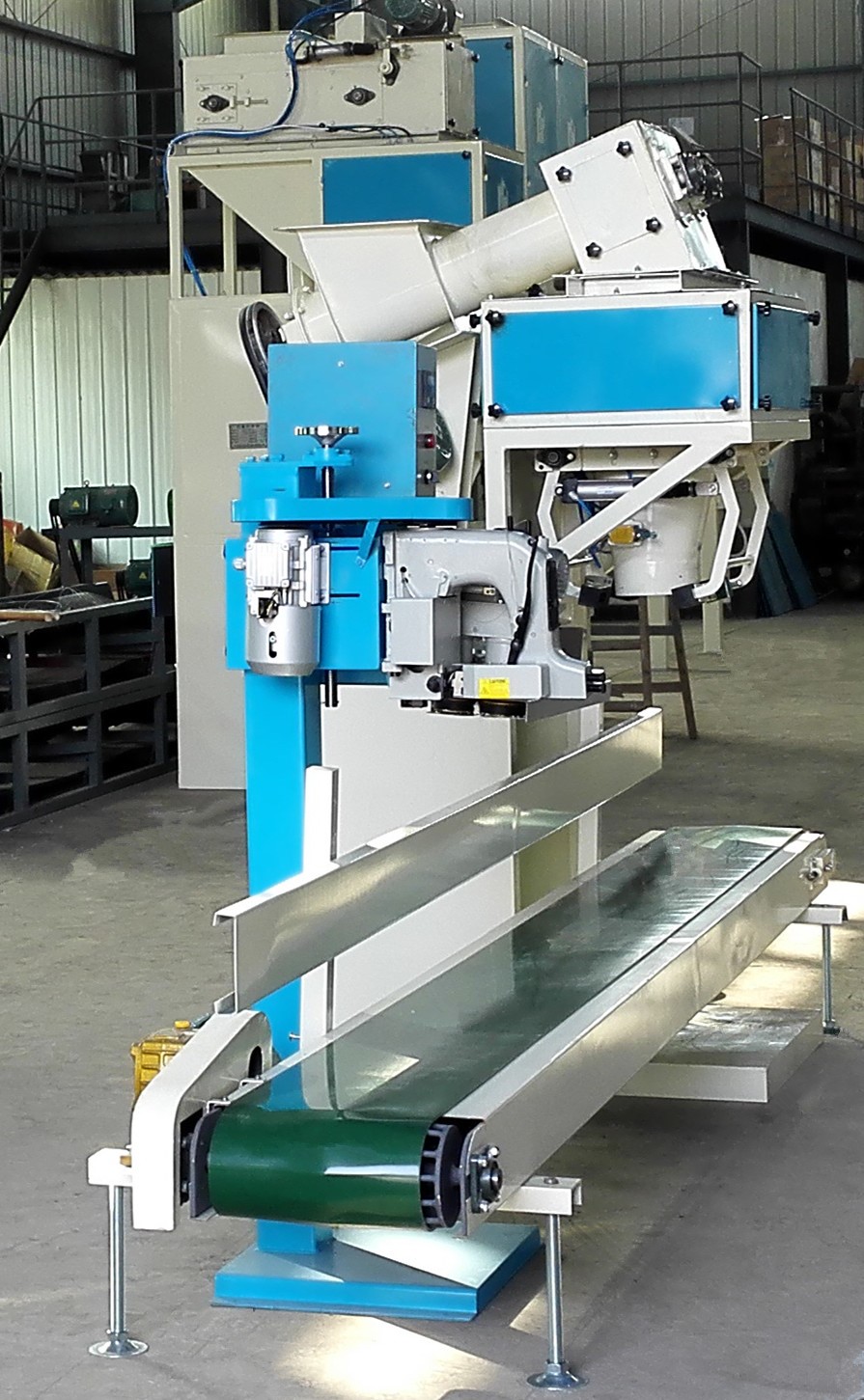 Automatic wheat flour packing machine for kraft paper bag
