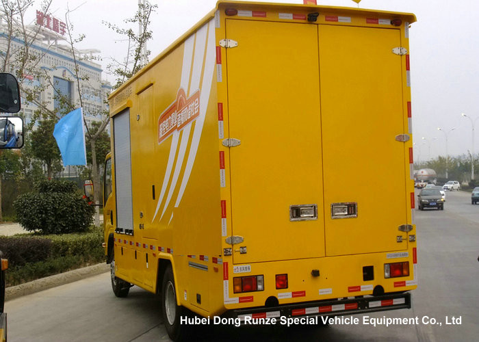 ISUZU Mobile Generator Truck For Emergency Power Supply 200kw 50hz 3 Phase 220V Unit