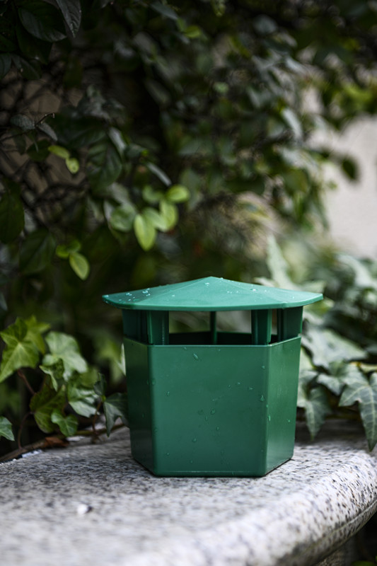 Long-Lasting Plastic Snail Catcher for Garden Ground Pest Control 480 Hours Used