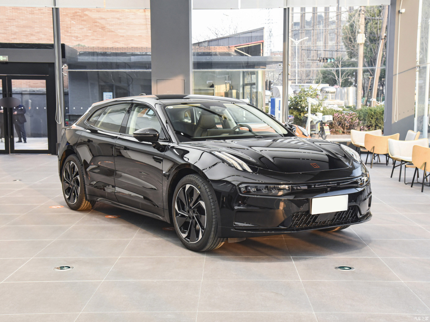 ODM Front Wheel Drivetrain Electric Hybrid SUV Cars With High Charging Capacity
