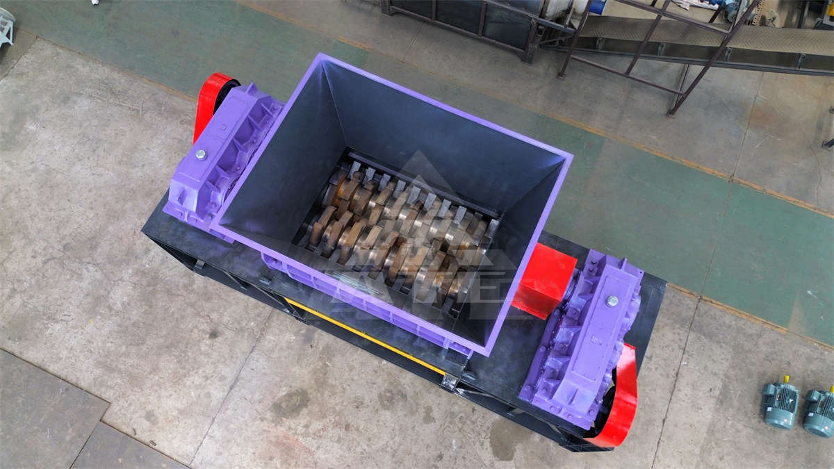 Diesel Engine Two Shaft Shredder Car Shell Shredder High Efficiency