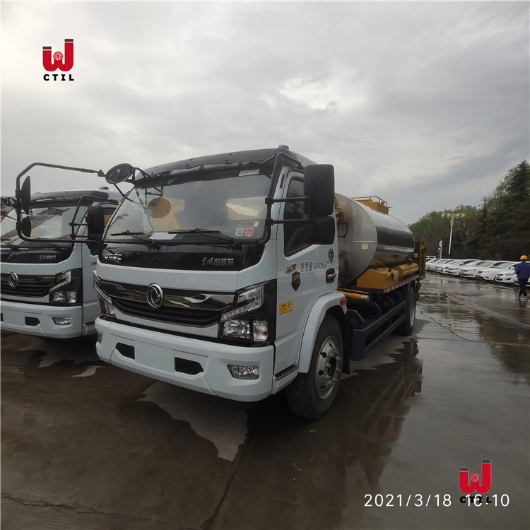 asphalt sealer sprayer