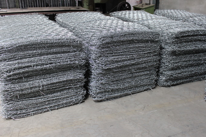 Low Flexibility Good Embankment Stone Cage Net 80x100mm