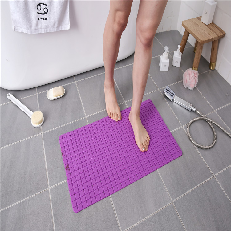 White Soft Anti Skid Washable Bath Rugs With Strong Suction Cups