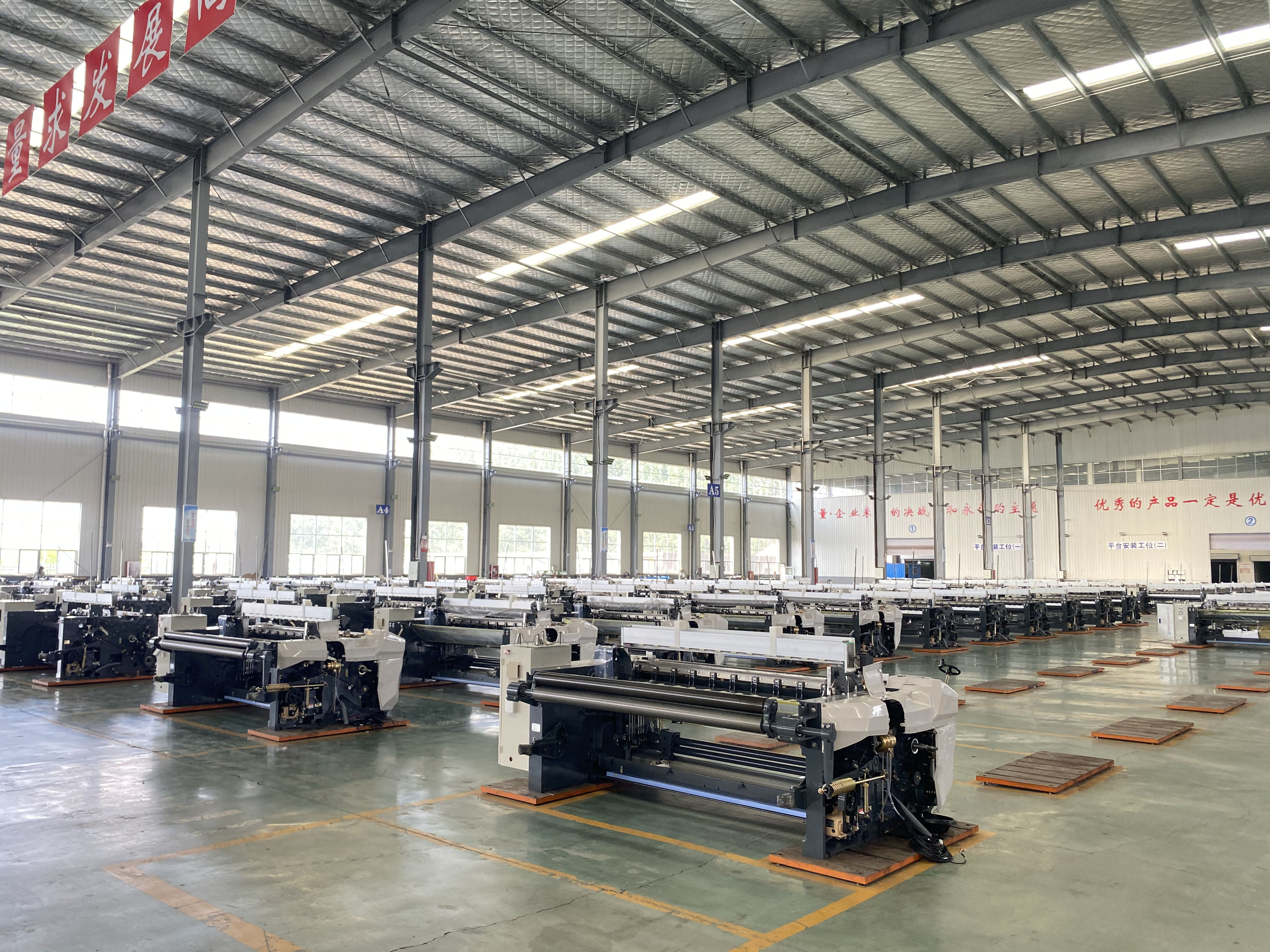 1200 RPM Non Woven Machinery Double Pump Three Nozzle Water Jet Loom Weaving Machine