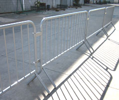 crowd control barriers manufacturer 