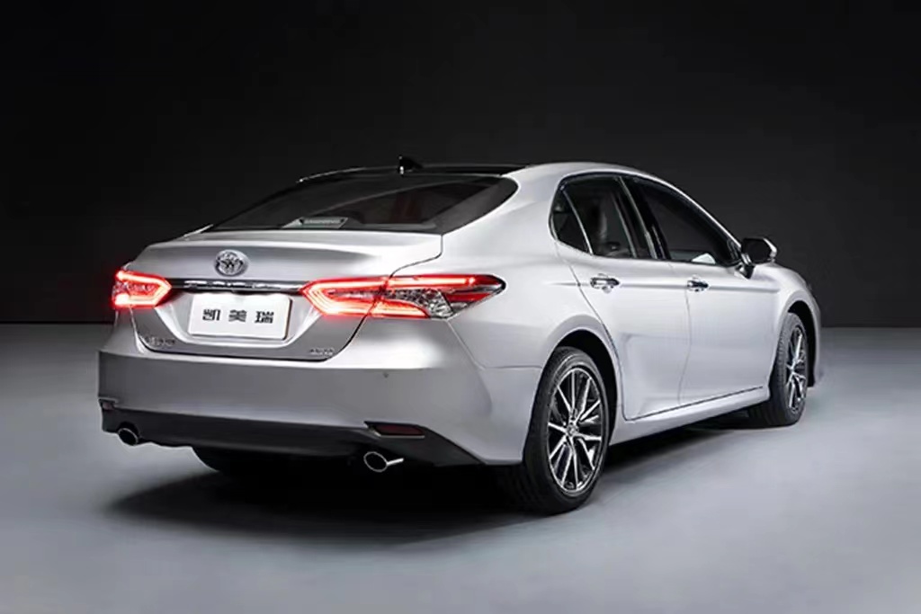 2024 Toyota Camry Gasoline Car Front Disc Rear Disc Brake System 6.0L General Oil Consumption NEDC Cars Petrol Version