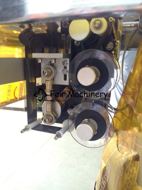 380VAC 5BPM Automatic Powder Packaging Machine , 50Hz Screw Counting Packing Machine