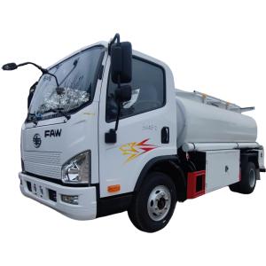 Buy cheap Fuel Tank Truck For Heavy-Duty And High-Competition Applications Hubei Runli Special Purpose Vehicle Co. Ltd product