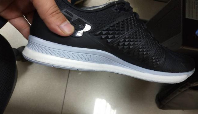 Porous Supercritical CO2 Molding Foam TPU Excellent Elasticity For Protective Gear