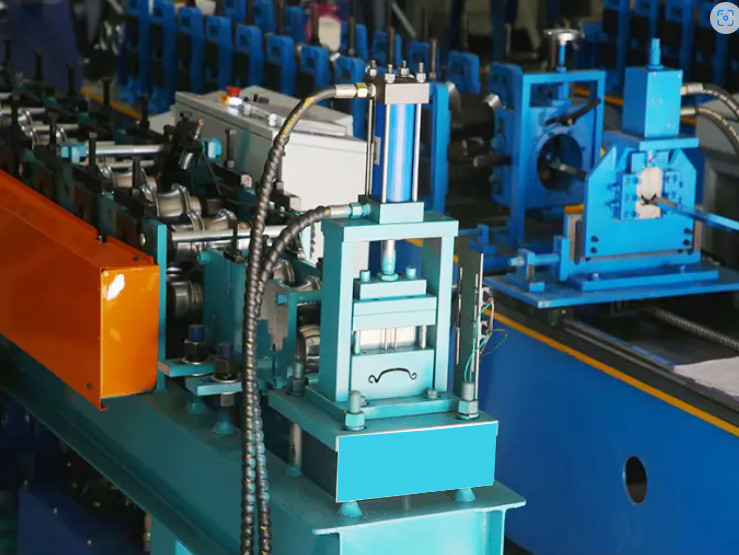 Fast Speed Roller Shutter Door Forming Machine 14-16m/Min Power Saving