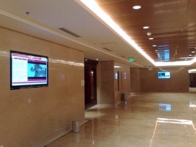 37 inch Wall Mount LCD Display , 600cd/m2 LCD Media Player Board