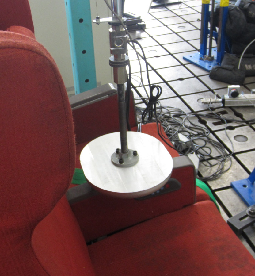 UIC566 Armrest Railway Carriage Interiors With Snack Table Powder Coating