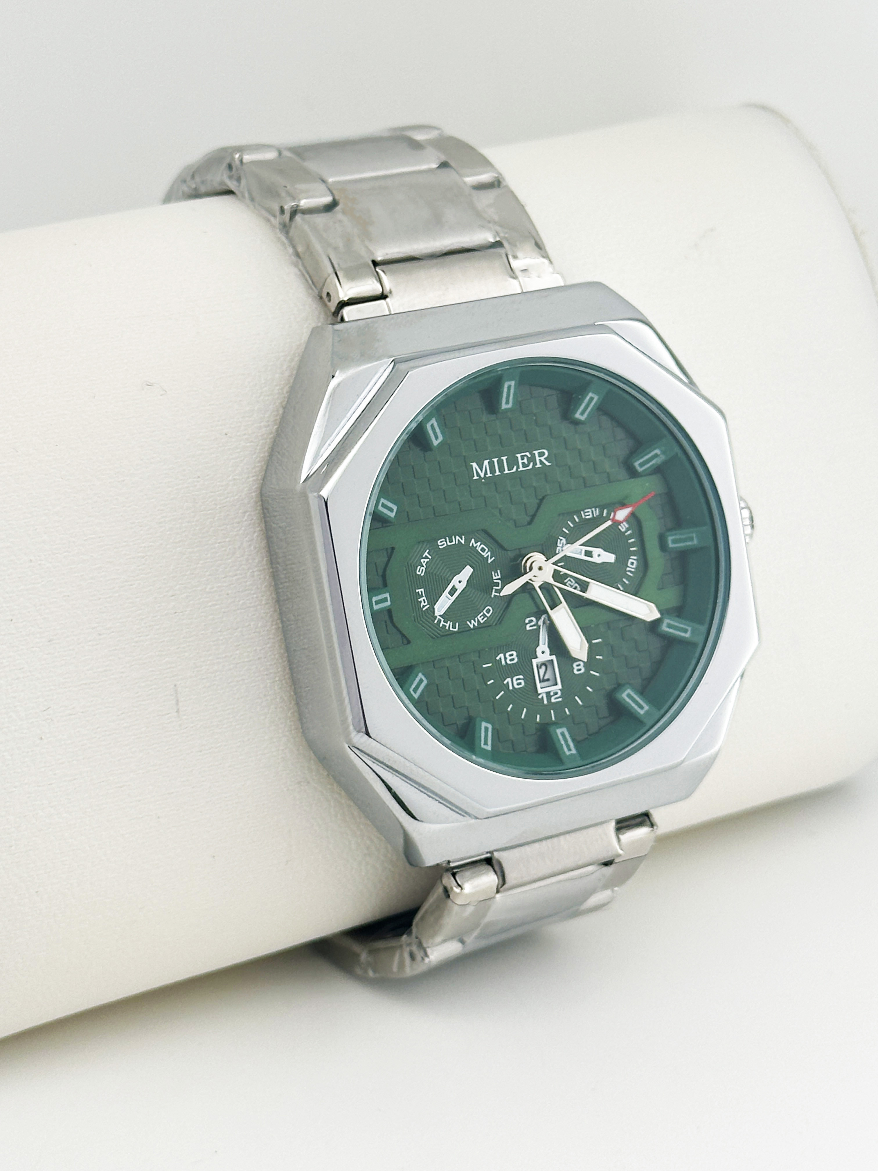 Stainless Steel Watch Men Wrist Watch Customized for Men and Women