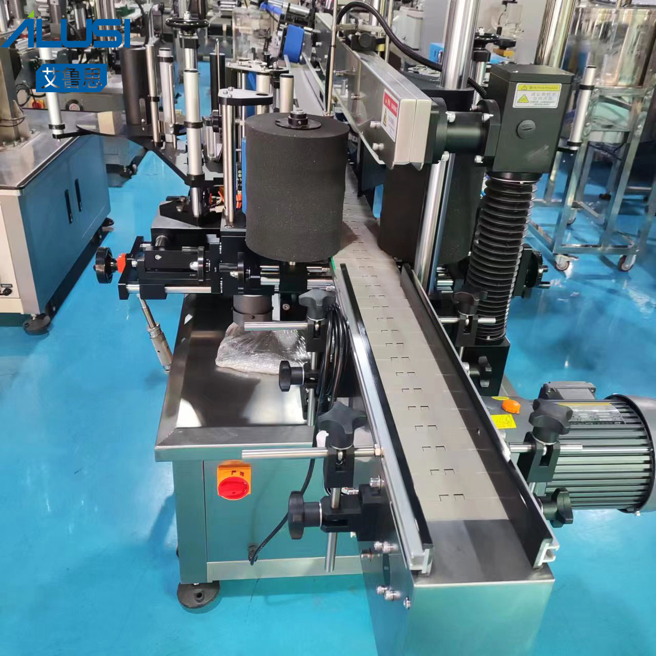 Double Side Flat Bottle Labeling Machine High Speed Pneumatic Automatic