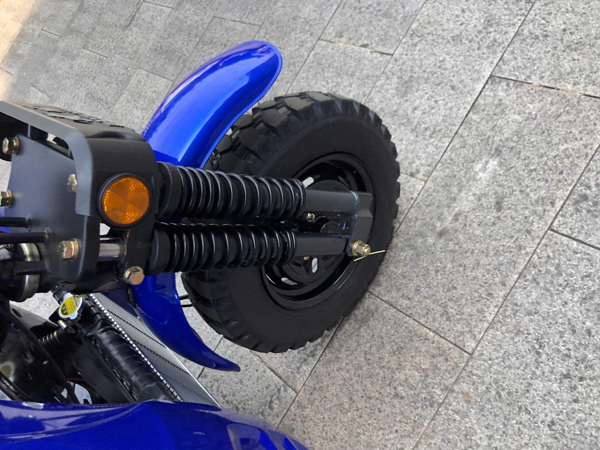 Customized 175cc Water Cooling Motorized Tricycle for Farming and Cargo Transportation