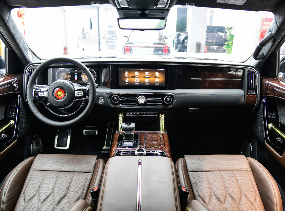 Hongqi S7 Sports Utility Vehicle 6 Seater 4 Seater SUV Gasoline