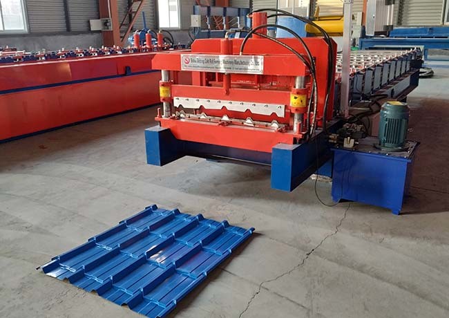 Zinc Galvanized Color Coated Sheet Making Machine A/C Motor Drive Type 15 Forming Stations