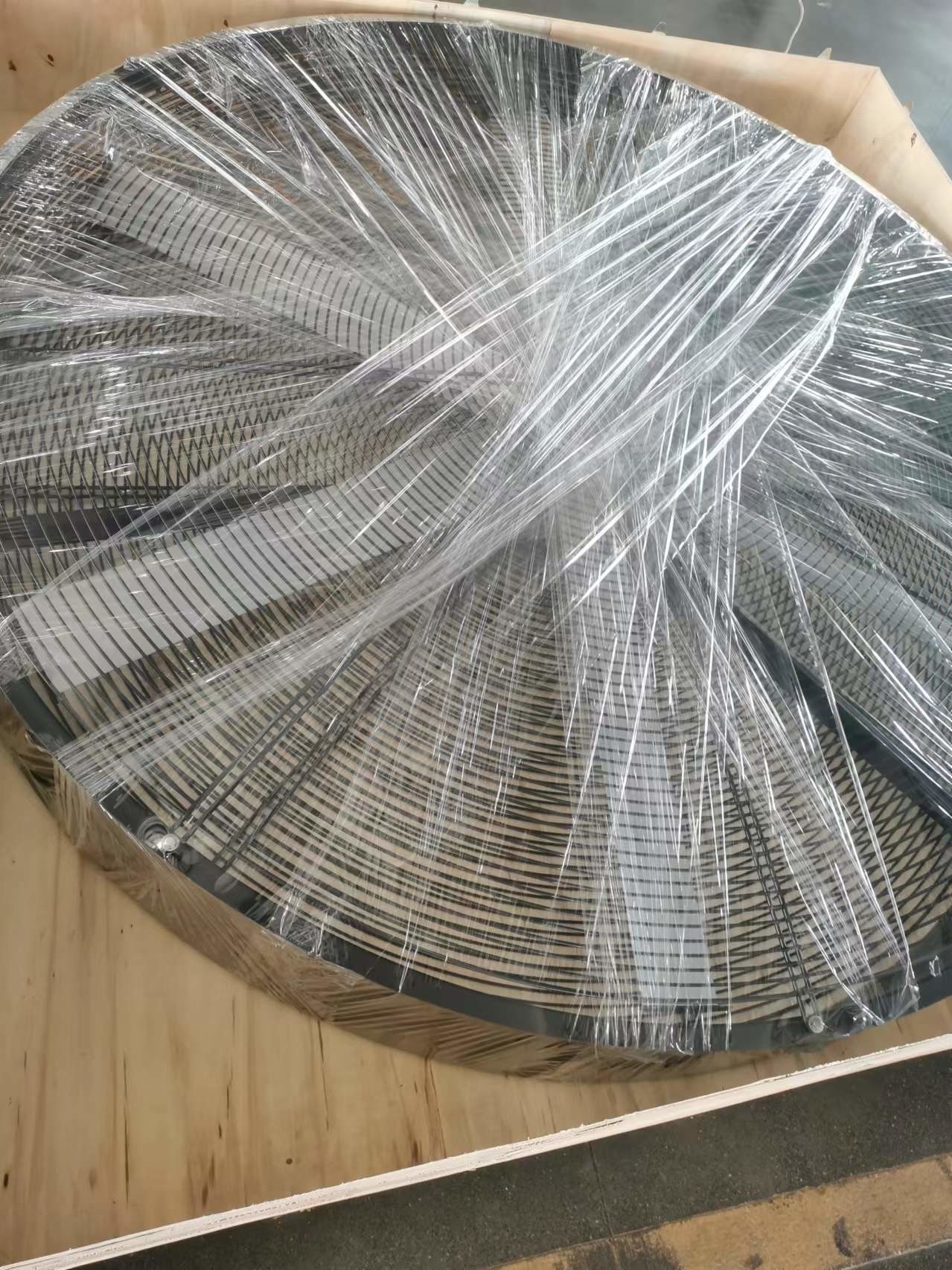 1.5m / 2m Diameter Wall Mounted Industrial Fans Flexible Installation