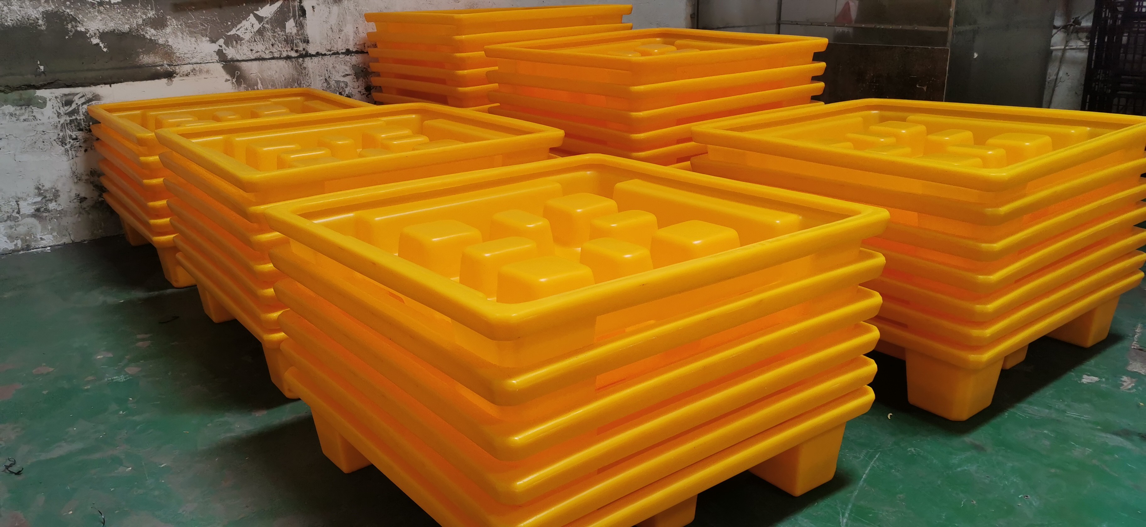 Eco Friendly Heavy Duty Polyethylene Pallets For Customized Requirements