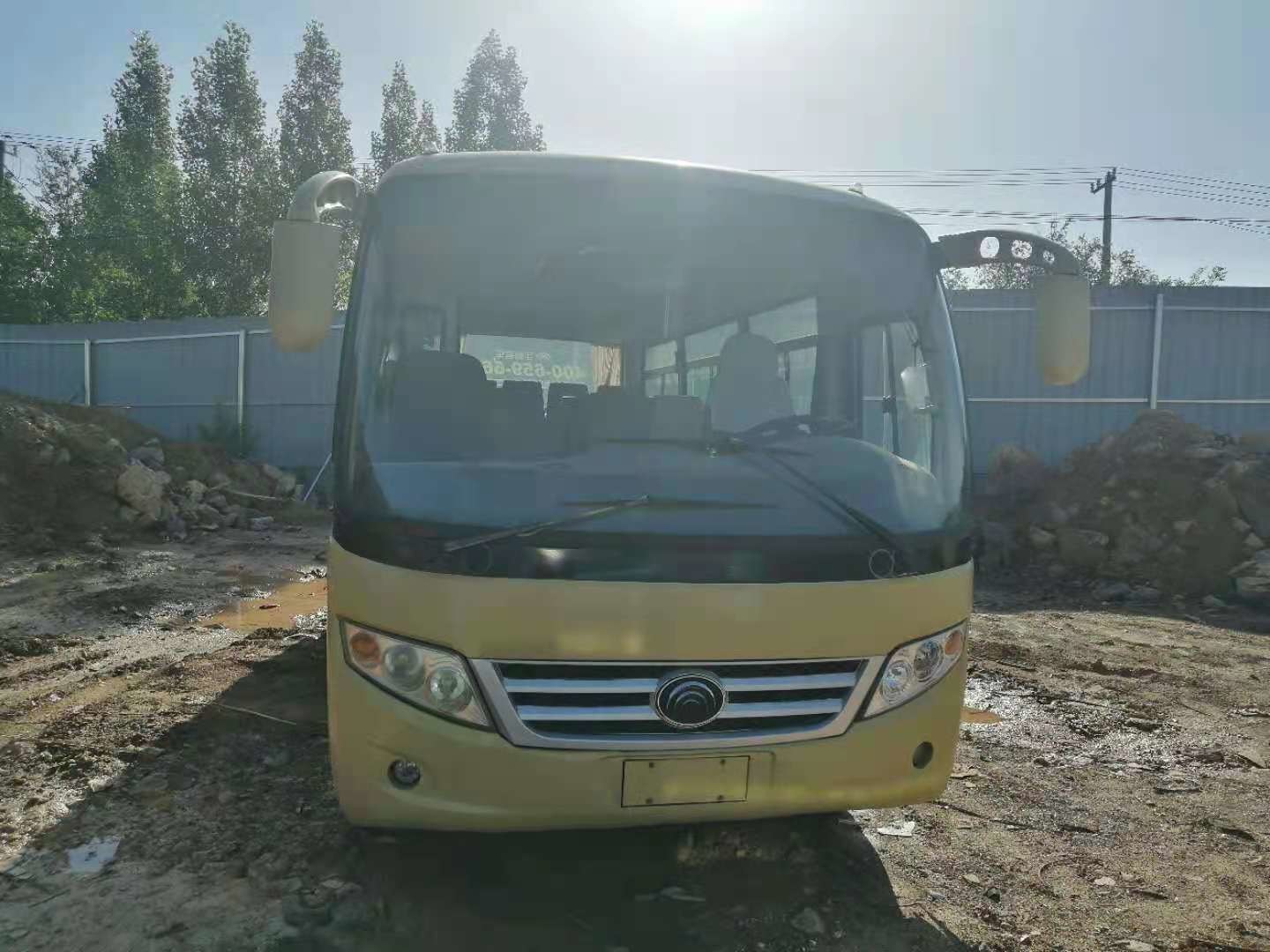 Used Mini Bus Yutong ZK6608 19 Seats Front Engine Steel Chassis Used Coach Bus Left Steering Low Kilometer
