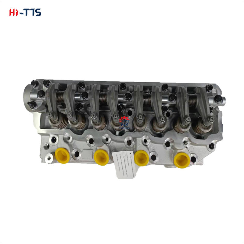 22100-42700 Cylinder Head For 4D56 Kom-atsu Engine.