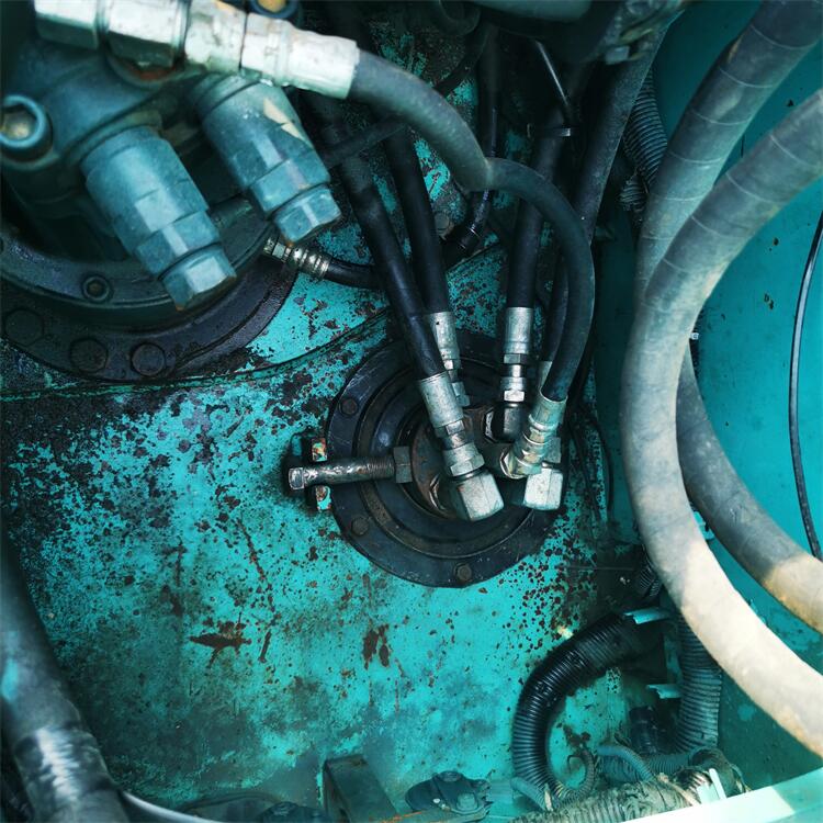 14 Ton Kobelco SK140-8 Excavator with 2600 Working Hours and Original Hydraulic Valve