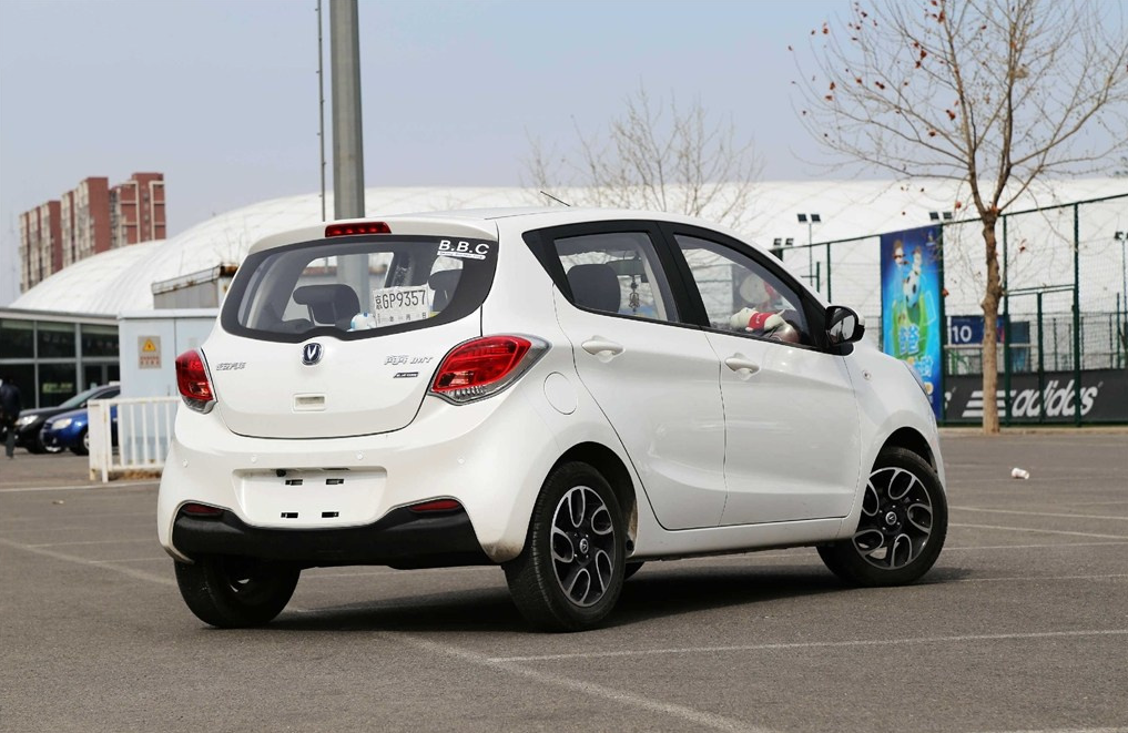 2023 Changan Benben E-star Electric Car 0km Ev Car 310km Full Version Sale and Efficiency with Electric Motor Power Type