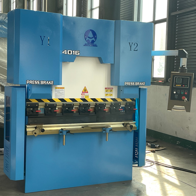 40T 1600mm Long CNC Metal Steel Plate Press Brake With Torsion Bar E21 Controller