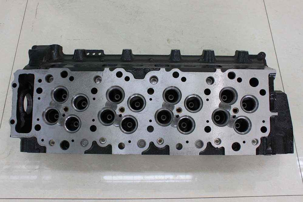 High Quality Chinese Supplier 4HK1 8-98170617-0 Cylinder Head