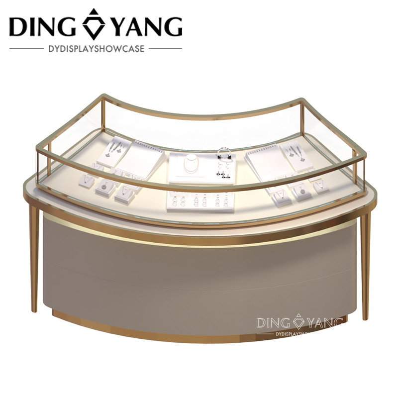 Fashion Curve Jewellery Display Showcases Beautiful Firm Structure With Highly Transparent Tempered Glass