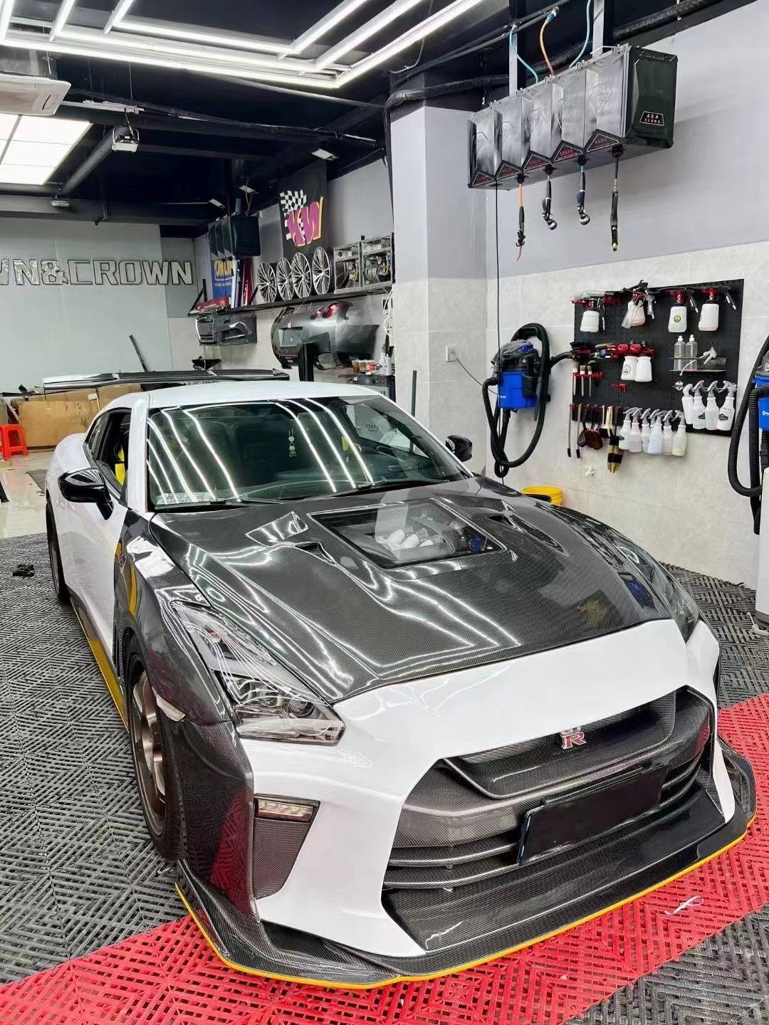 For Nissan GTR R35 Carbon Fiber Body Kit GTR Upgraded Top Style Carbon Fiber Front and Rear Bumper Side Skirt Spoilers