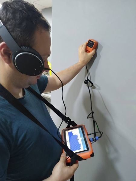 Pqwt-L3000 Latest Indoor &amp; Outdoor 5m Depth Pipe Leakage Detector