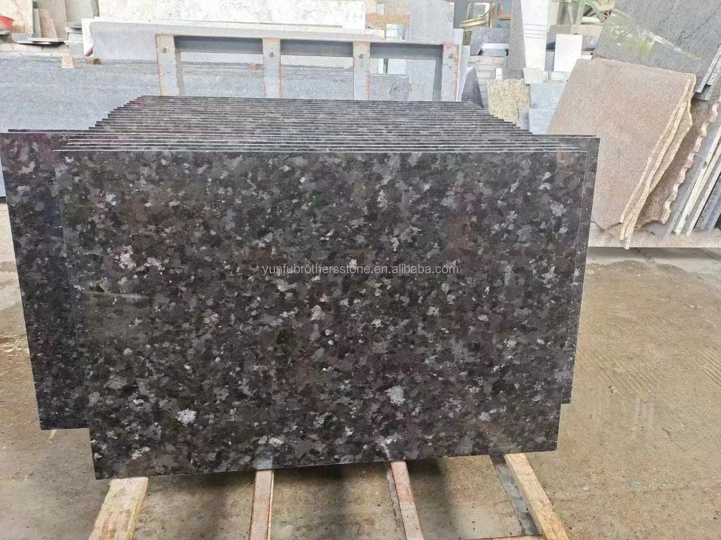 Villa Graphic Design using Natural Shangri-La Black Granite Stone from African Quarry