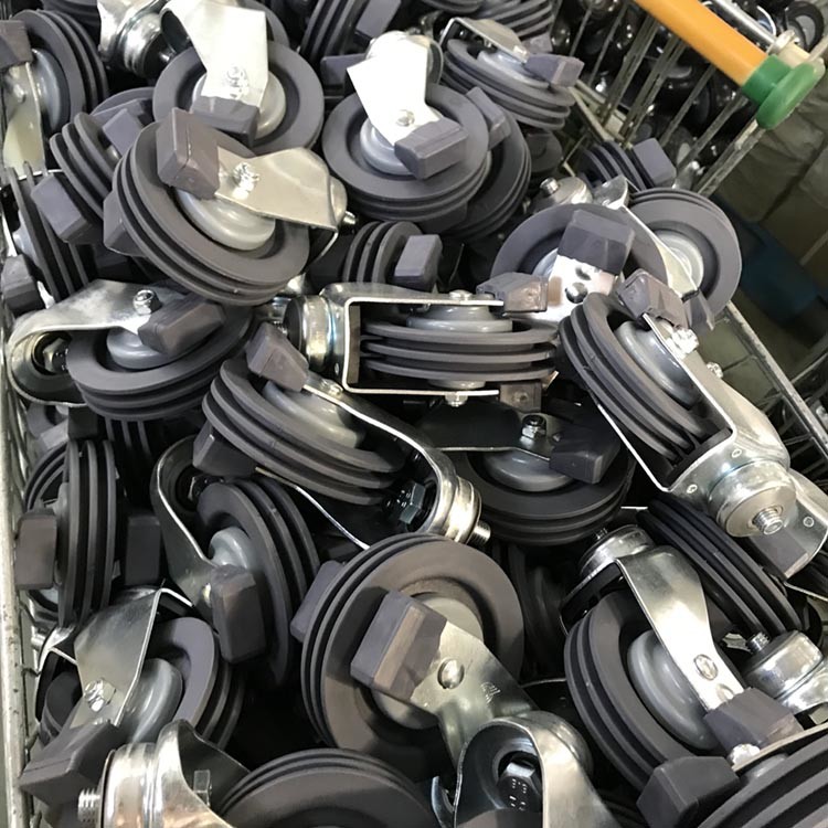 Supermarket Shopping Cart Casters 4 Inch 154LBS 3 Disc Escalator Flanged Cart Casters PU Threaded Stem