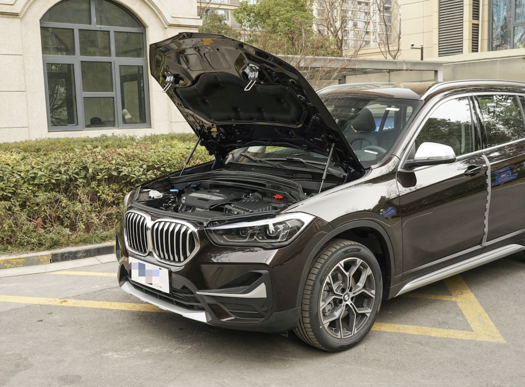 BMW X1 Drive 20 Li Fashion Edition Leaf Drive Compact SUV 1.5T Used